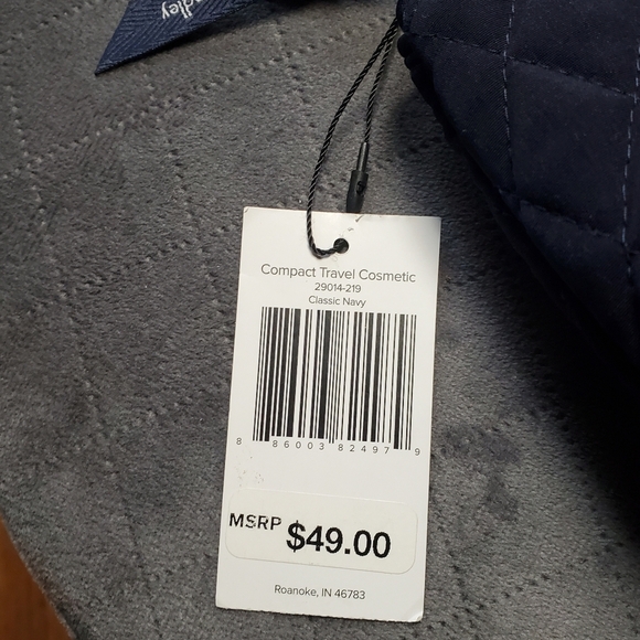 Vera Bradley Quilted Blue Cosmetic Pouch NWT - Picture 8 of 8